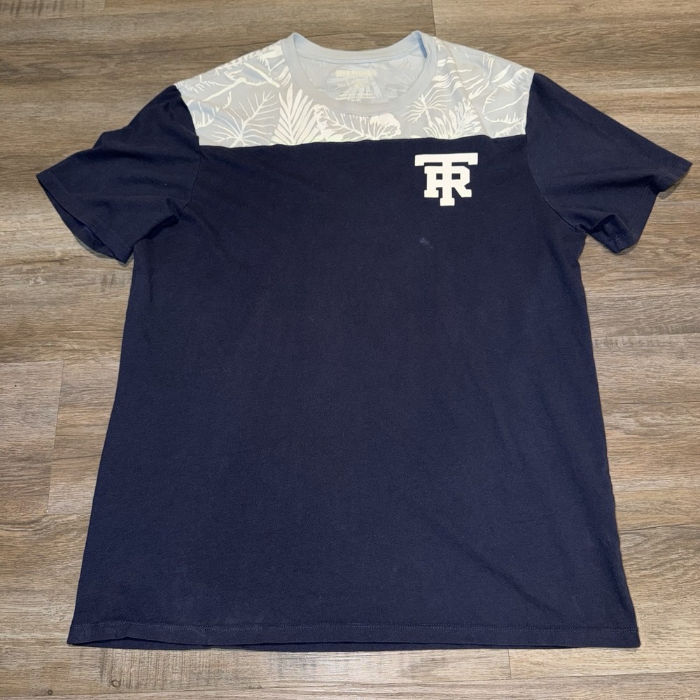 True Religion Shirt Mens Extra Large Short Sleeve Crew Neck Cotton Leaf Print